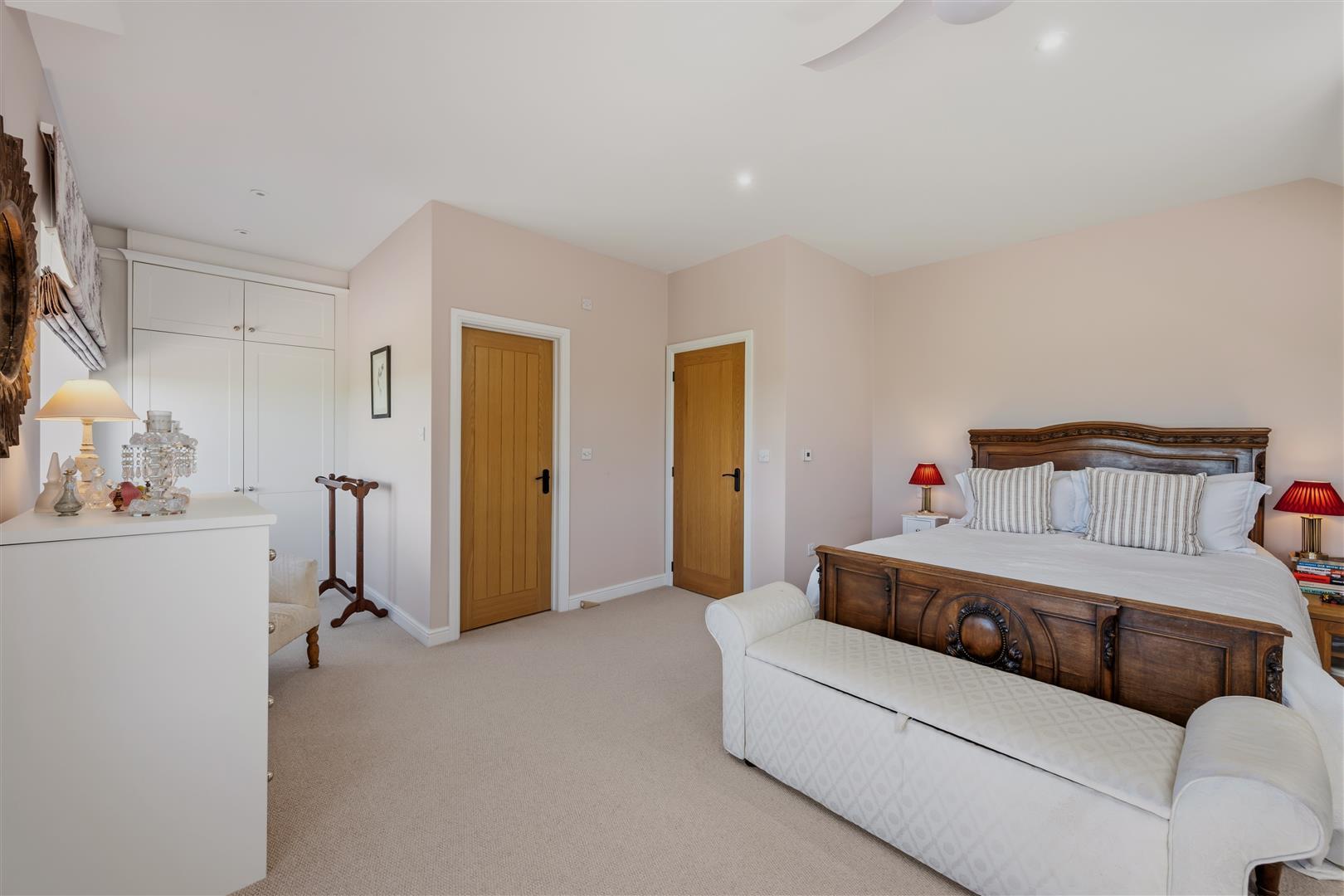 Property Image 6a835184-c0e3-44b9-b74a-5c87b56d365c