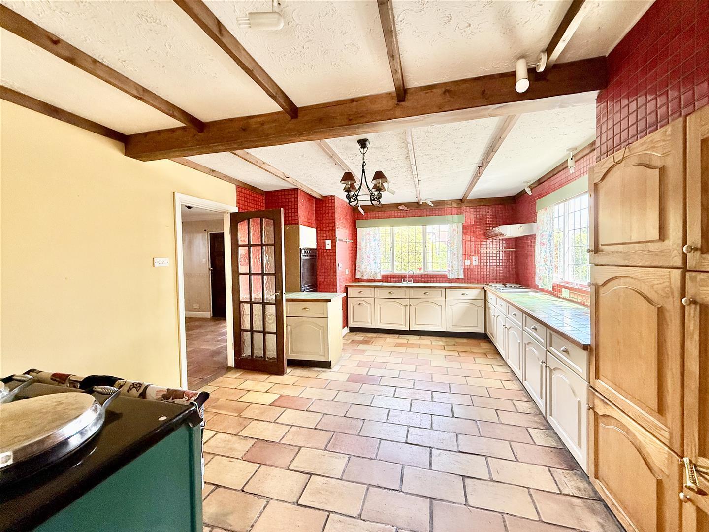 Property Image 6a9c952f-b870-4304-b438-324a3dbd62ec