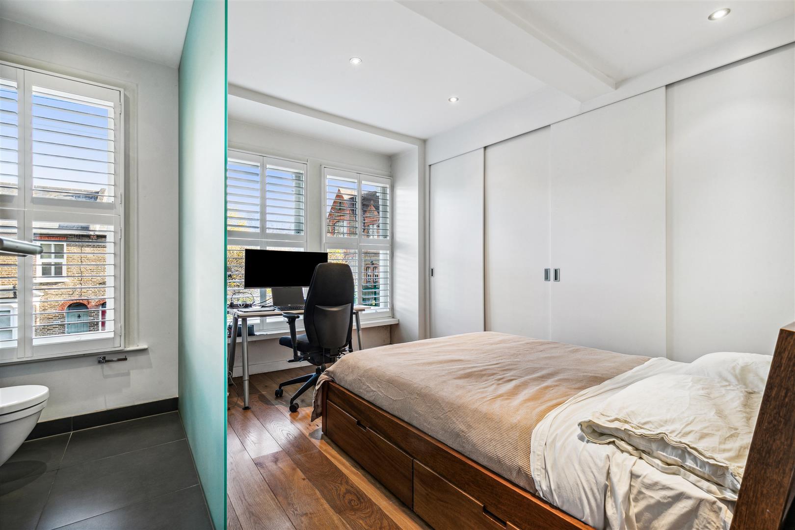 Property Image 6a9db0b3-3799-41a6-a863-4b54a867a1ae