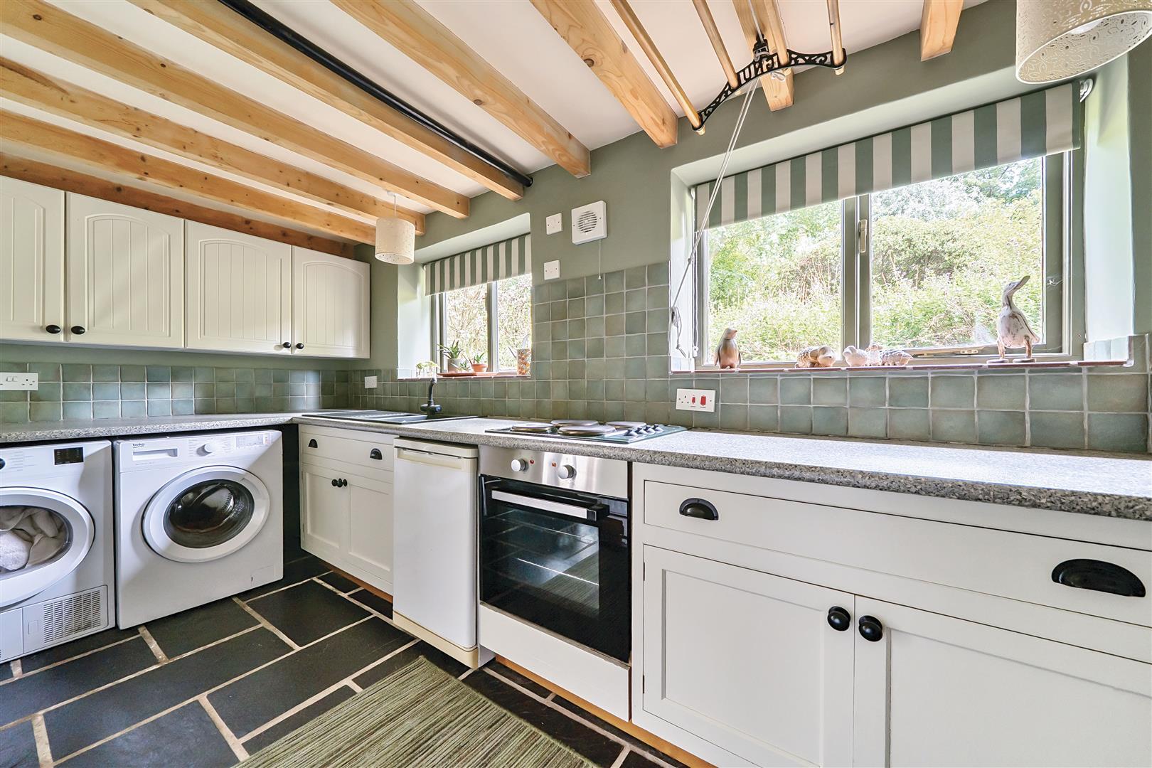 Property Image 6a9dc0a8-b44e-4143-b0f2-292f46dd2209