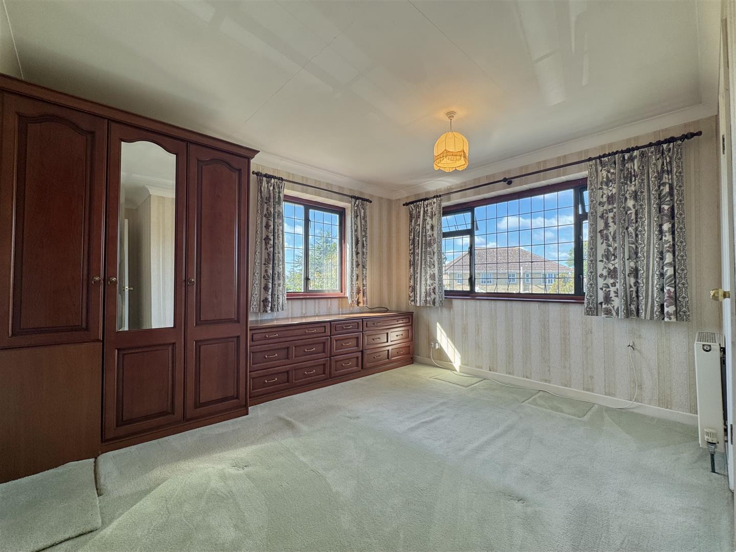 Property Image 6aa98f19-b6d0-43b2-9662-aa133921cc00