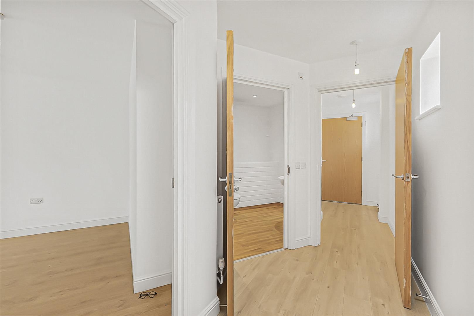 Property Image 6ab00004-a453-40eb-a793-89f7cd8bf39c