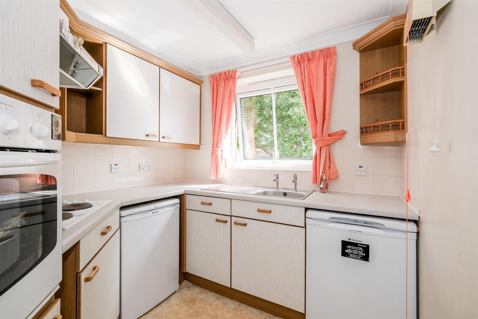 Property Image 6ac603f7-1aa5-429d-917d-681bd8656347
