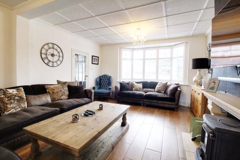 Property Image 6ad79631-ab4f-496e-bff9-21eb16abbe40