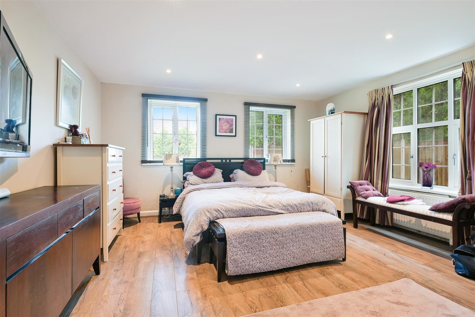 Property Image 6ae303a6-1d02-42e3-aa28-098175b1bb5d