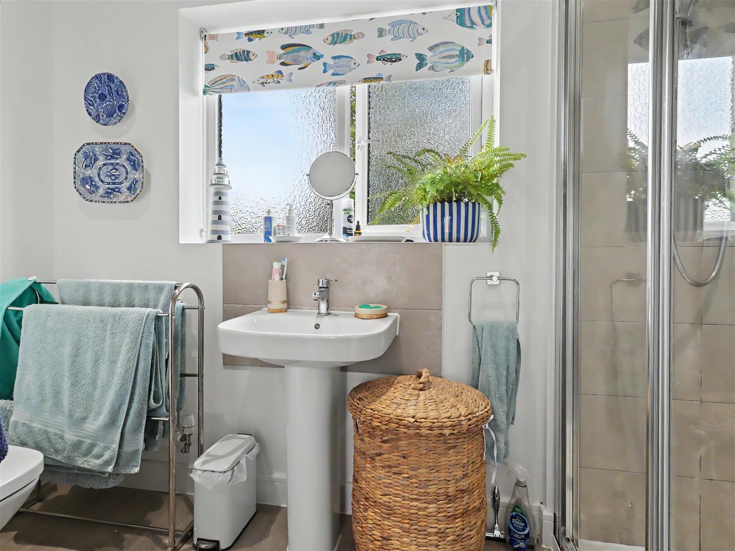Property Image 6b13de2a-7283-4d0f-9d3c-0c978dd4e7b6