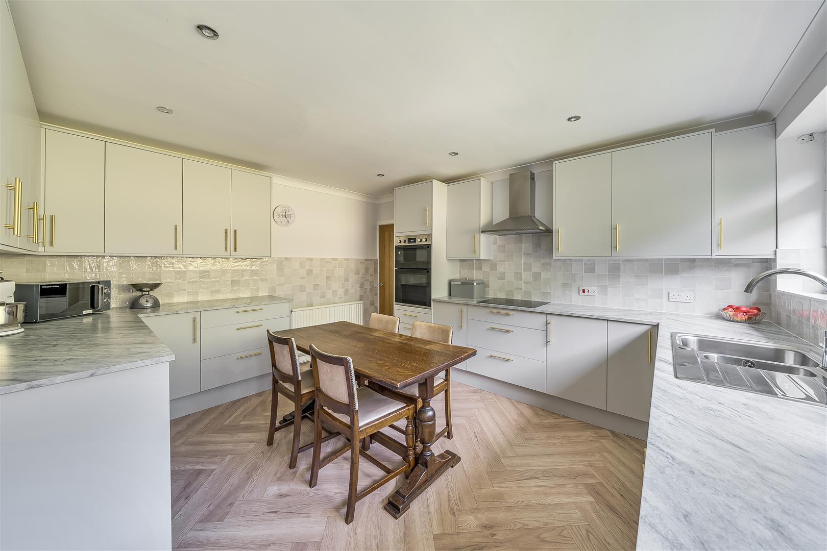 Property Image 6b19c347-d1f5-46d7-89bc-0166f77947db