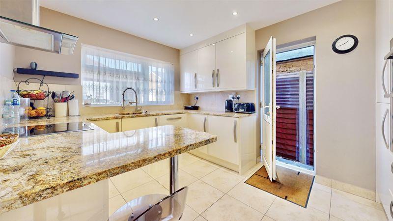 Property Image 6b22da24-1785-4e8a-9fea-52563f9689c0