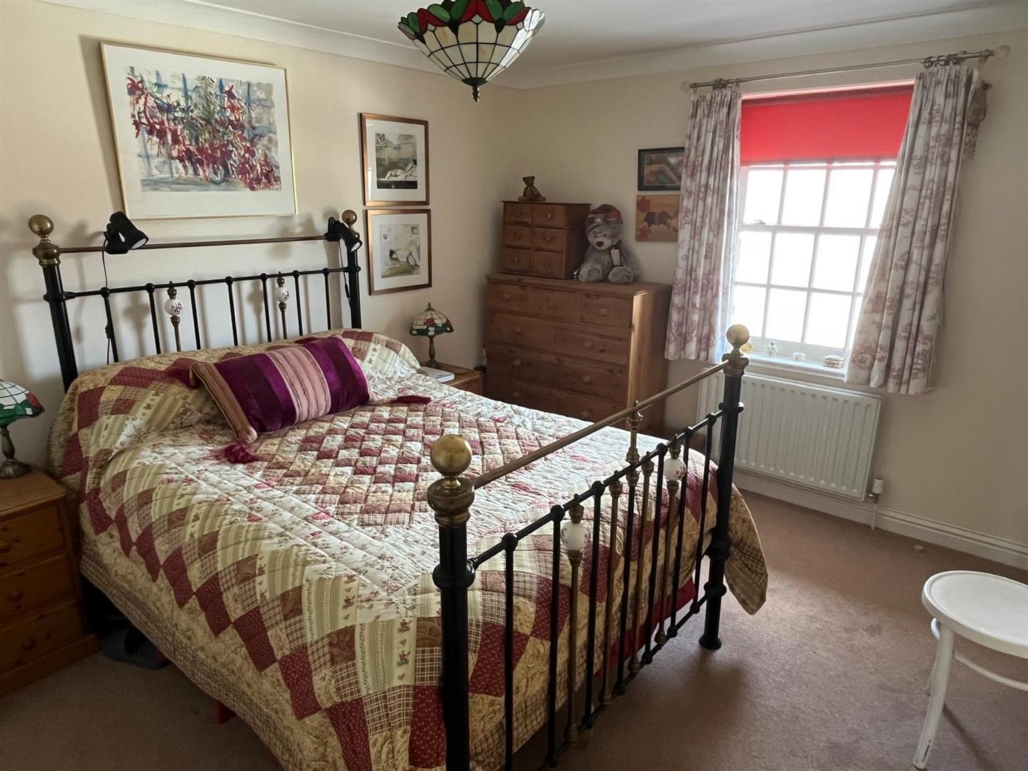Property Image 6b24d866-4295-4767-8c91-866916edf69c