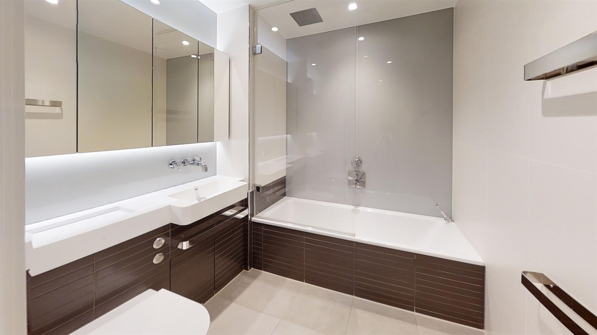 Property Image 6b253853-d80e-45f7-af53-3fe218bd2293