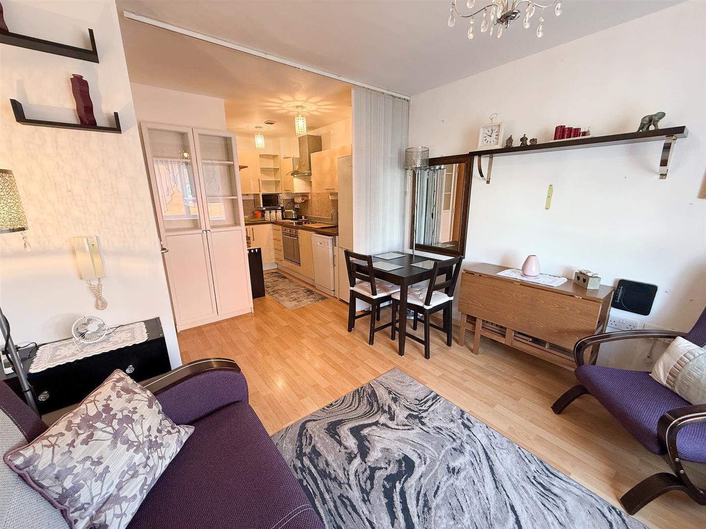 Property Image 6b327784-c9e2-443b-9955-3511980c1fa1