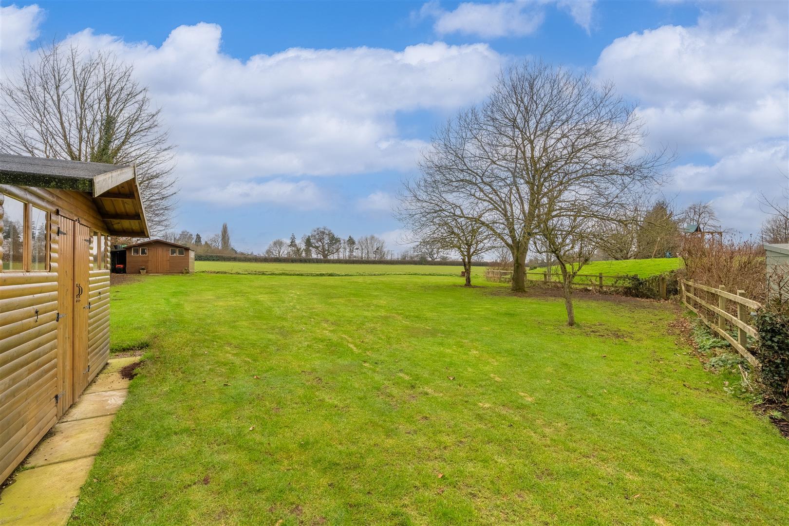 Property Image 6b37628e-8d91-40da-b329-e83ccfba10d9