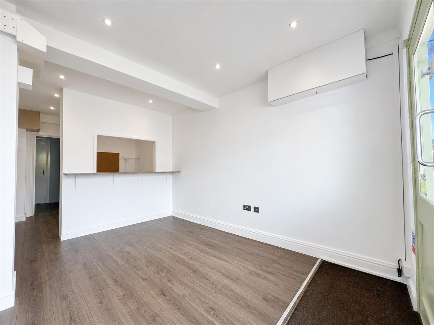 Property Image 6b51ae82-bf90-45eb-8dfc-8223cc228859