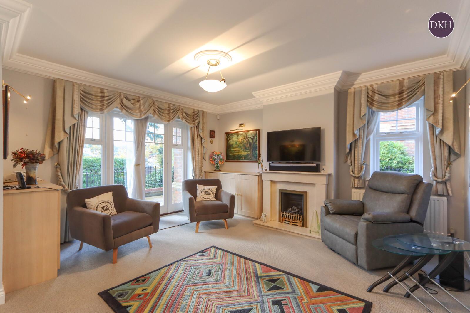Property Image 6b6f1fcd-b7aa-4ab9-909a-3e12f8d4f87a