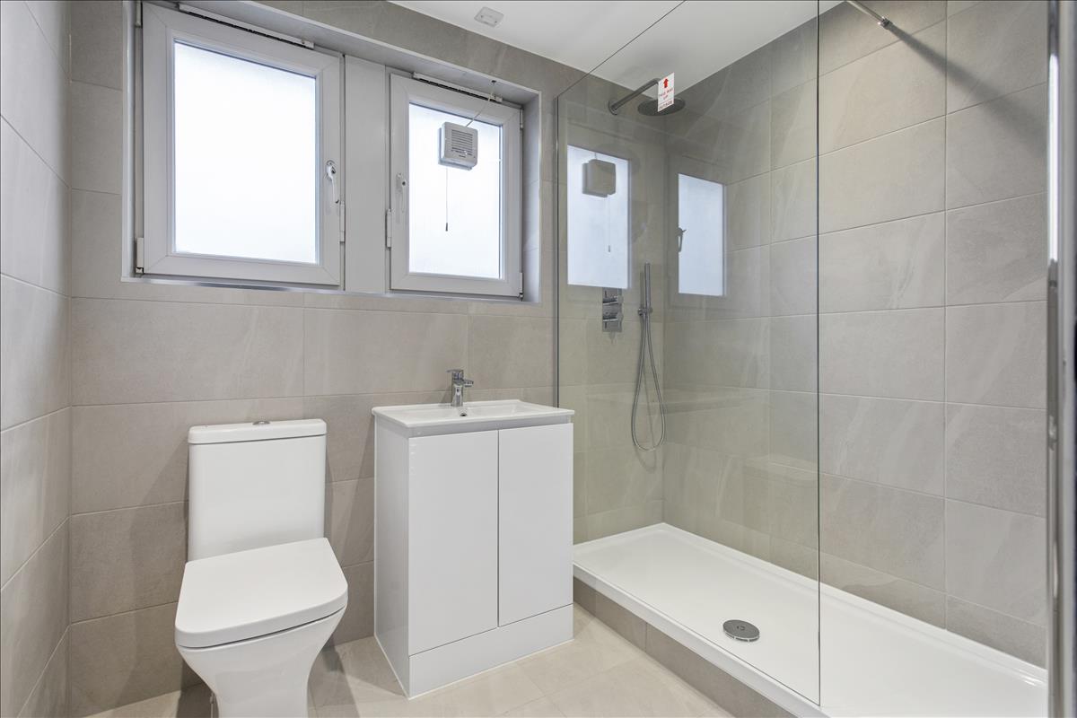 Property Image 6b7859a0-7300-4c08-936b-3593ad968076