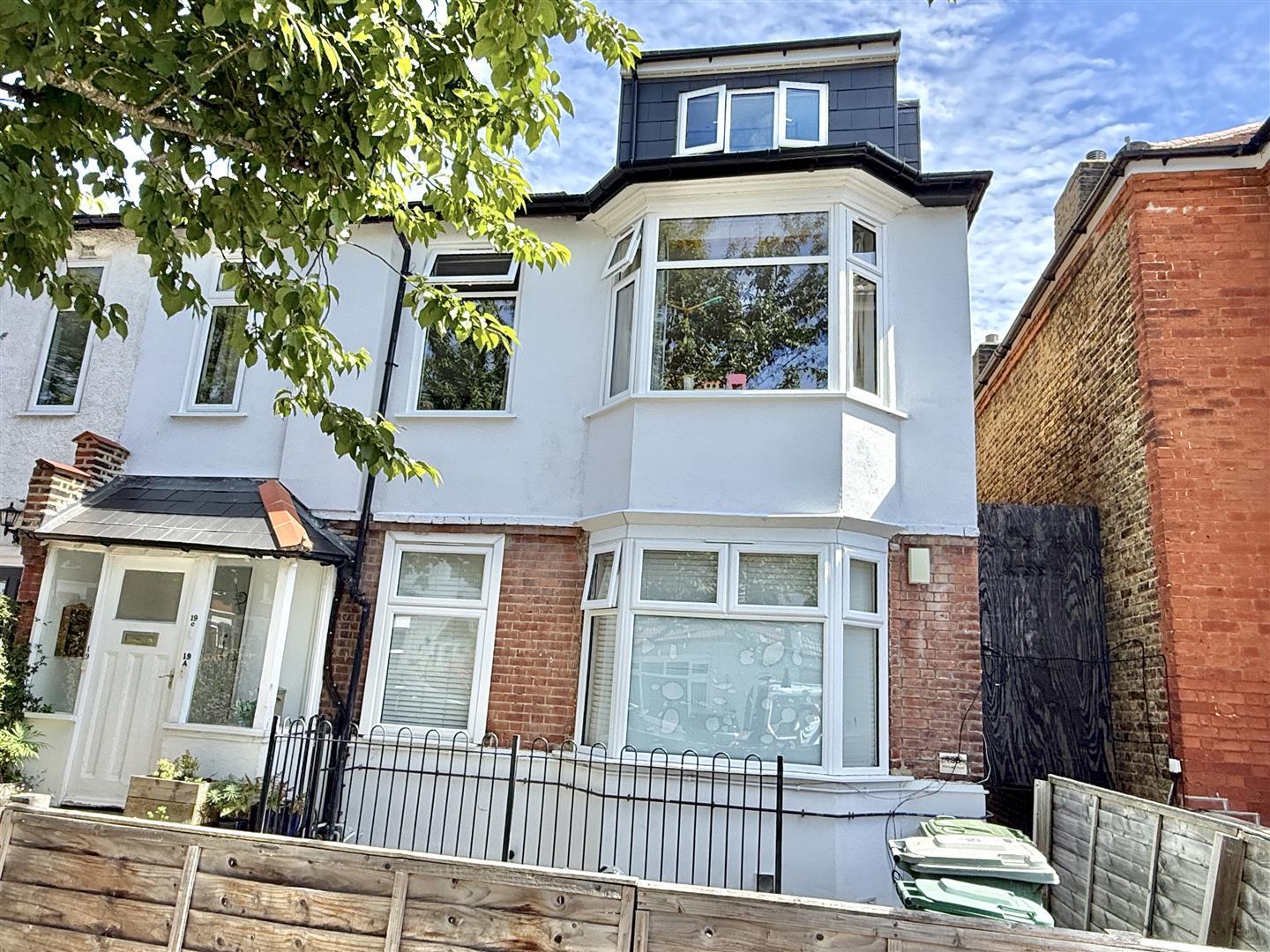 Property Image 6b7e95cb-27ea-4b88-99dc-d397b649e4f2