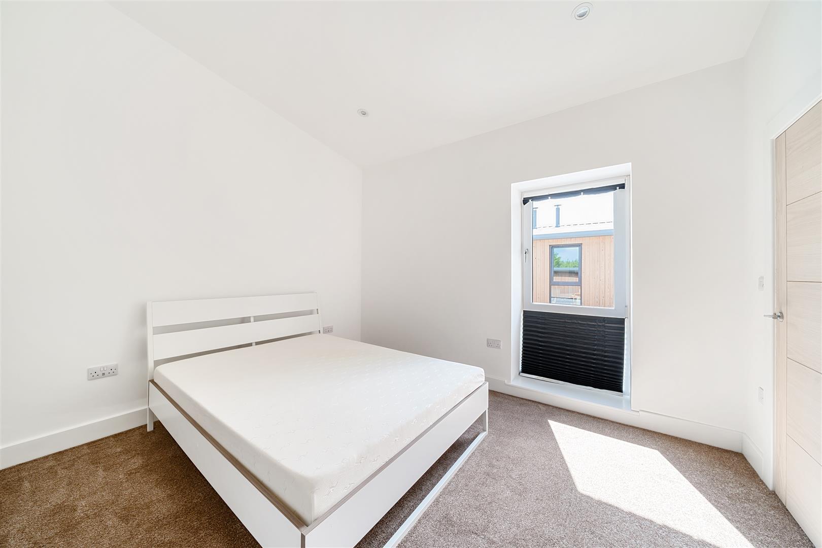 Property Image 6b8bd15e-6771-4efa-947c-fcba022fe780