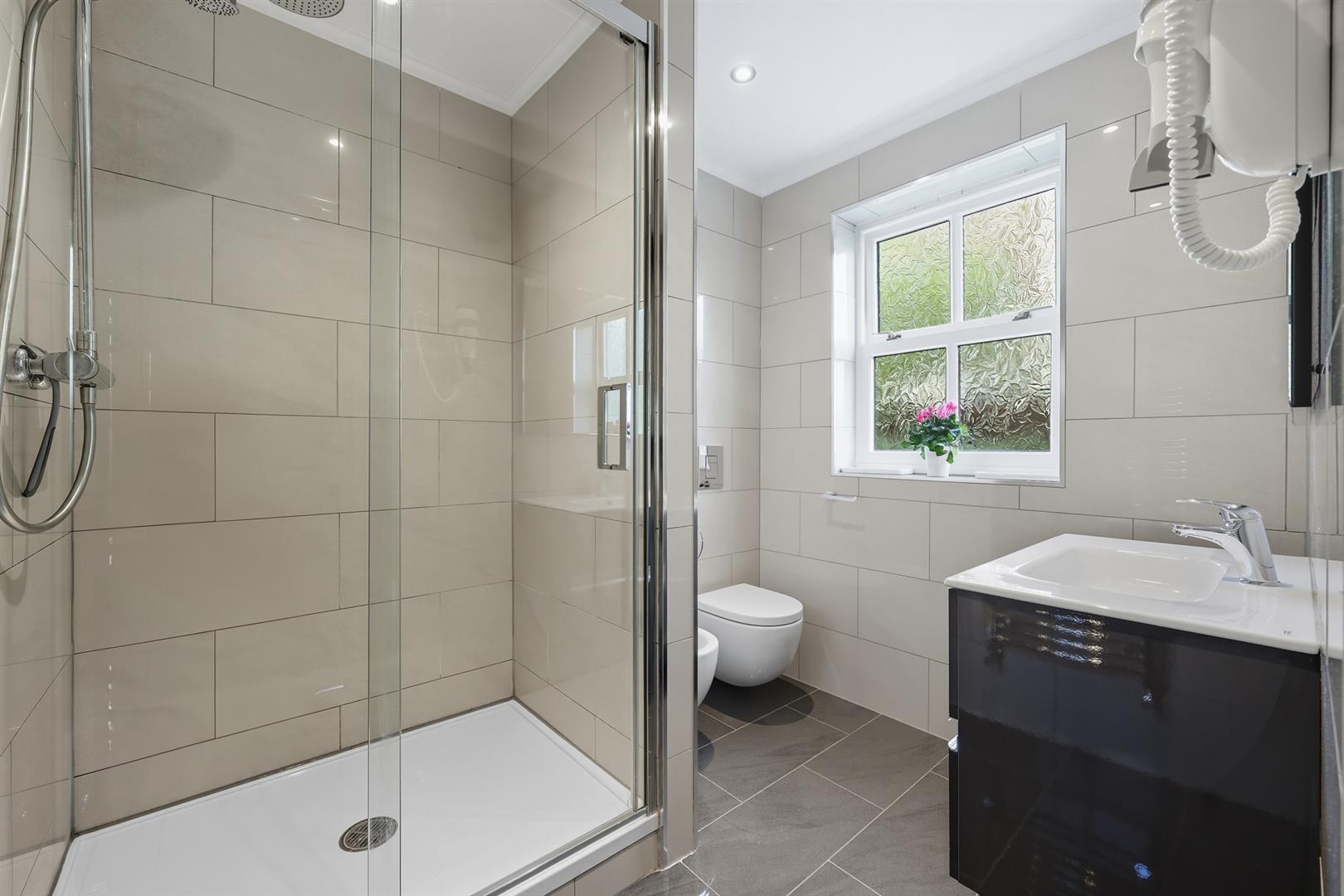 Property Image 6b915bda-a179-4a10-b2b9-6ba22df052af