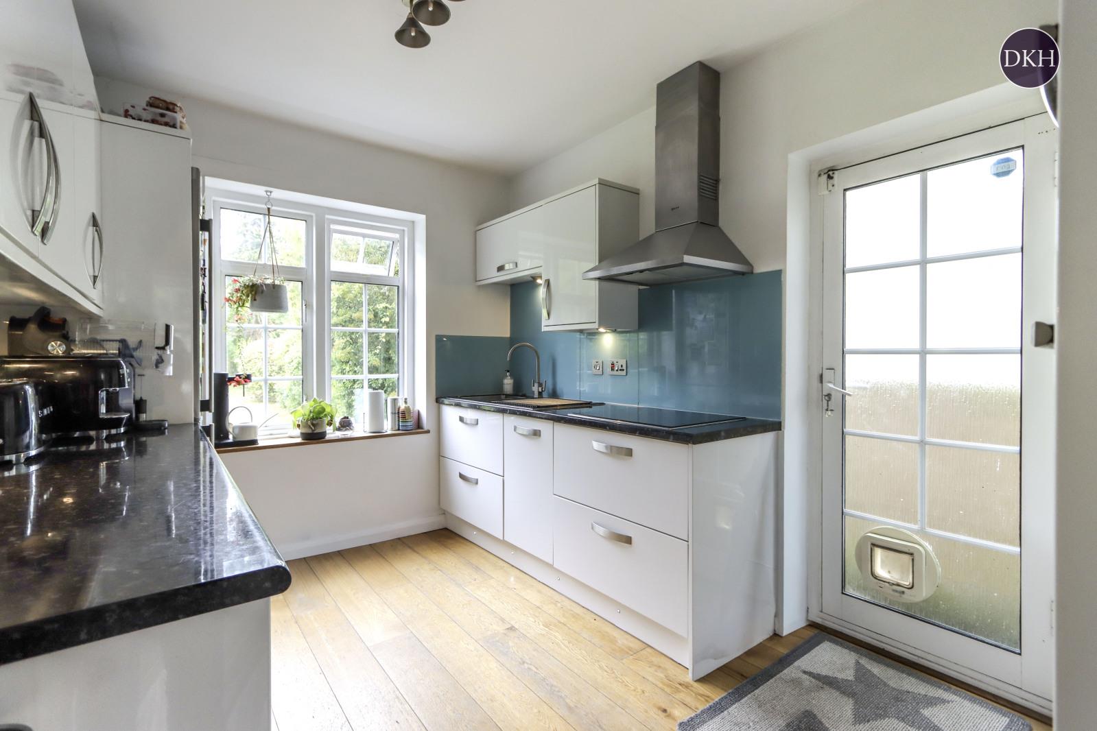 Property Image 6b9b94d7-9c3c-4d6b-b02d-04df45bae5bb