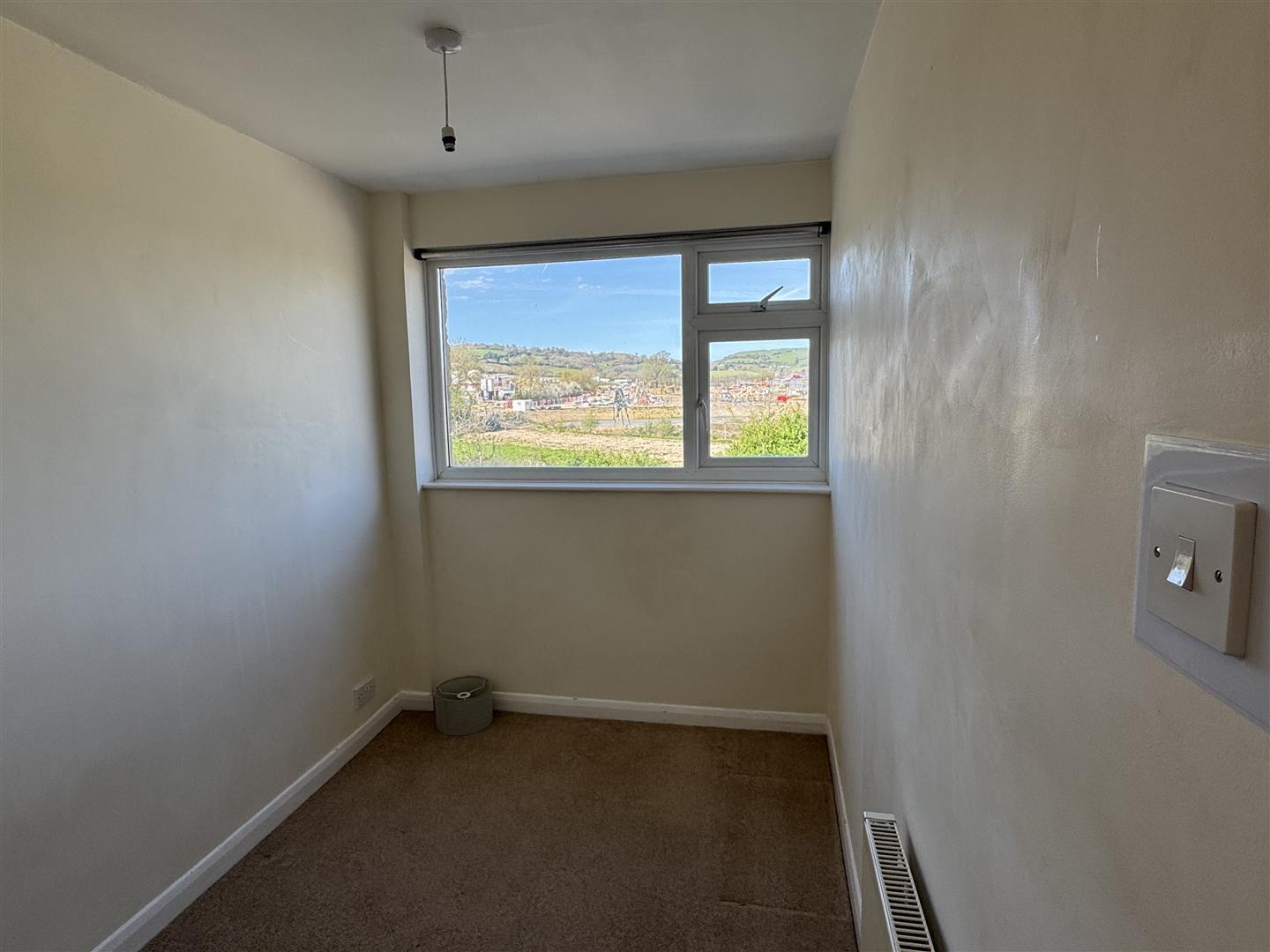 Property Image 6b9bab70-e0da-4407-8158-a2e0a006013c