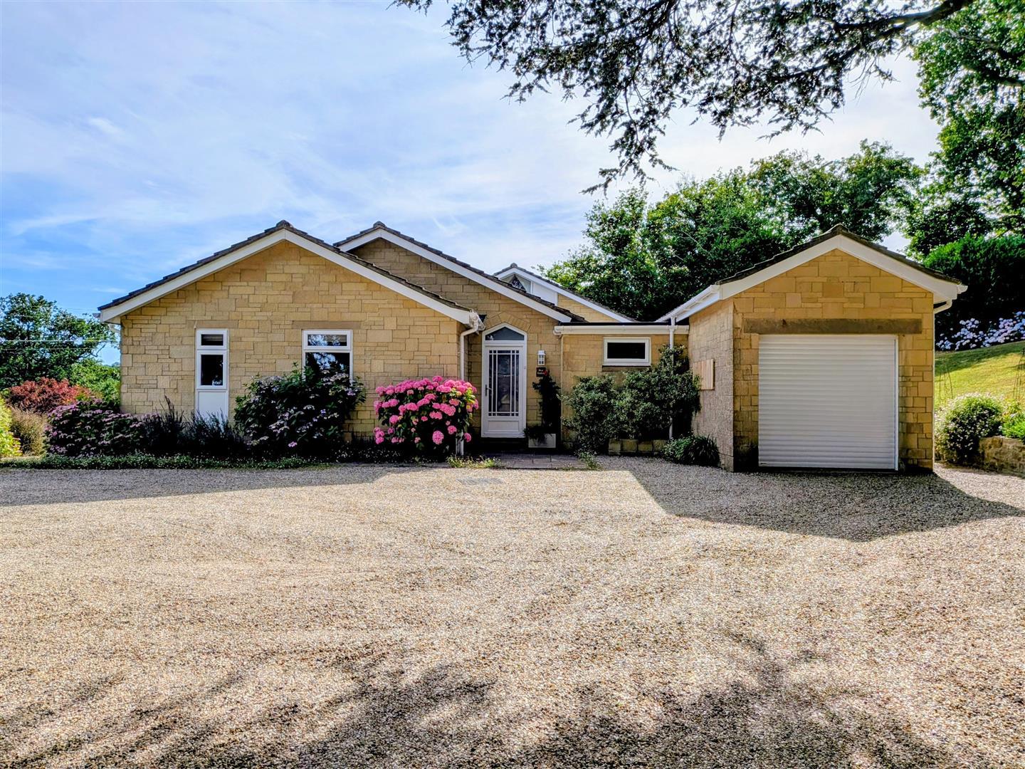 Property Image 6ba636bc-6650-4ce5-ba9e-5aadc9385a33