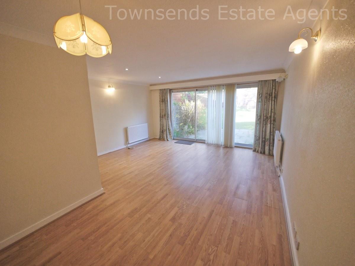 Property Image 6bb3b1db-3cb4-43da-bf53-c83e21089577