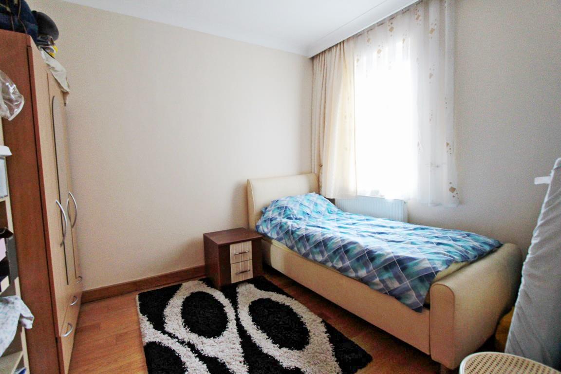 Property Image 6bb467ba-925d-4c00-8758-b36bcb19e431