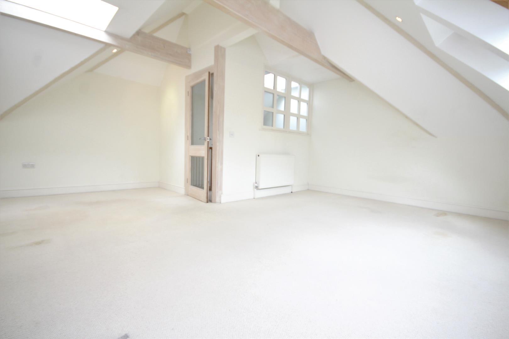 Property Image 6bc1ed51-fd0b-479c-af28-2672c75d23b5