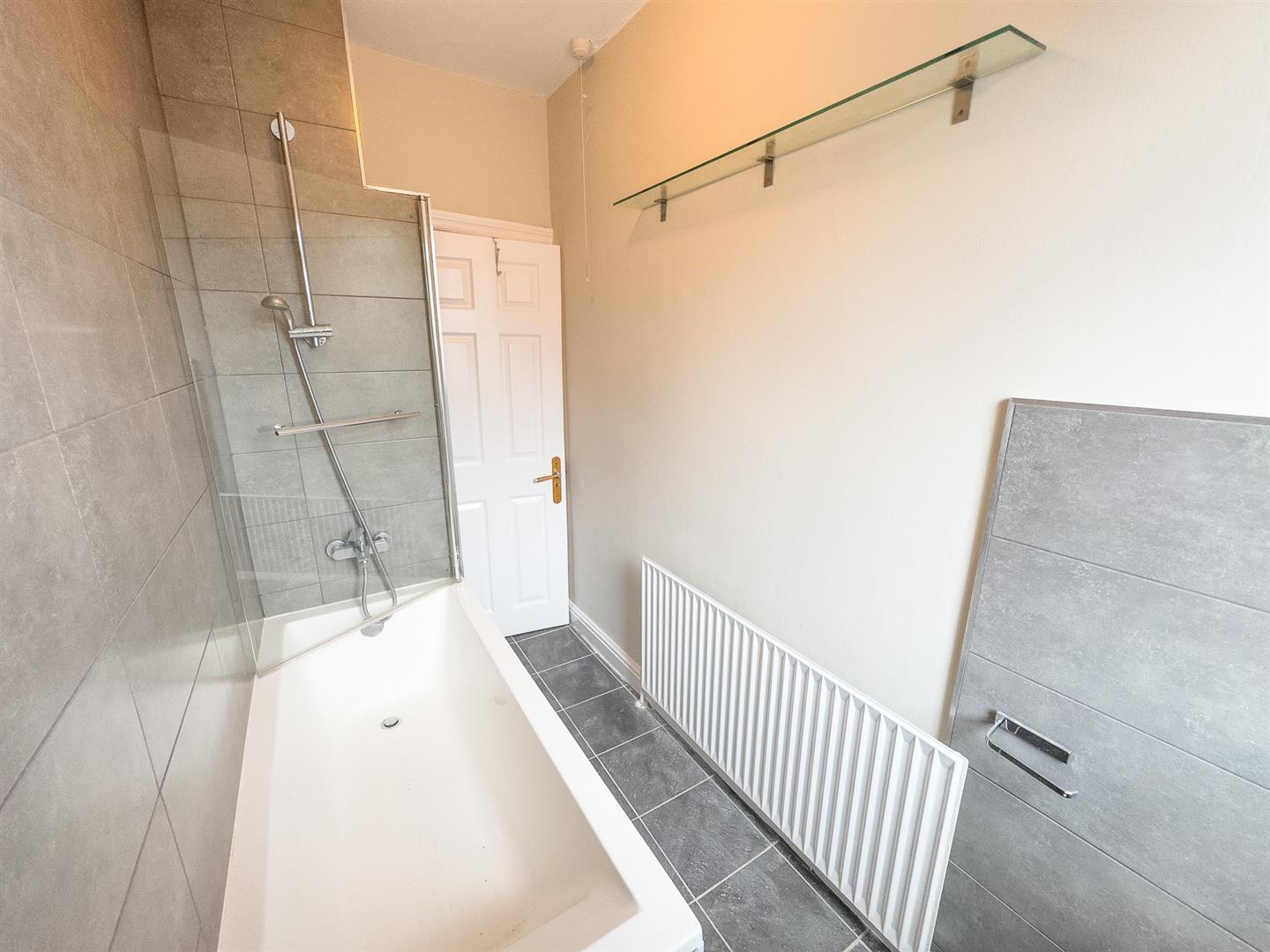 Property Image 6bc7e214-8925-41aa-8db5-8e305dca16b5