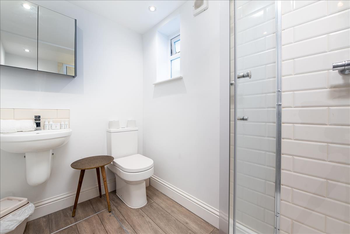 Property Image 6c081bd2-dbfb-48ba-8cd9-89a37954d9bb
