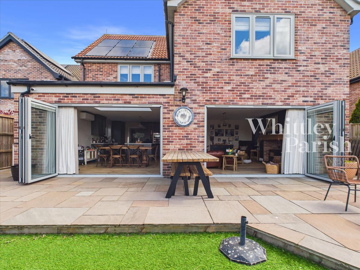 Property Image 6c15cecf-44cb-433f-a968-e7fc1030f5ae