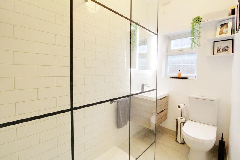 Property Image 6c2d06b8-3b0c-4b9a-8fba-574ba4e49631