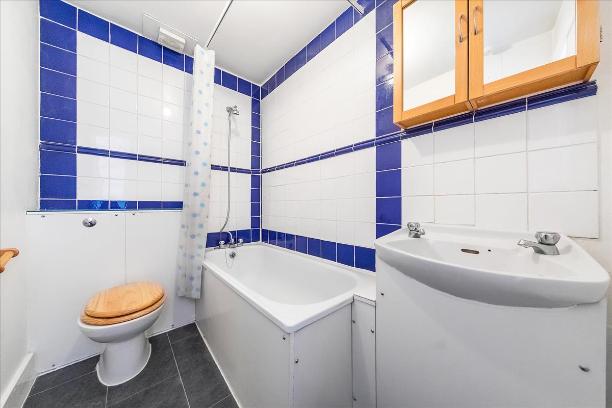 Property Image 6c4a4db5-4294-4e9a-882e-54c67ca52c8c