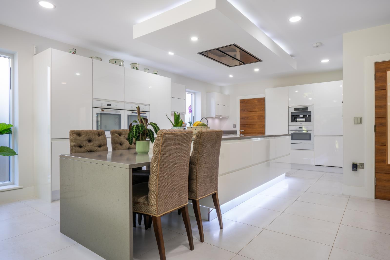 Property Image 6c4ea0a2-6b1c-449b-924d-ba1a9ccca04d