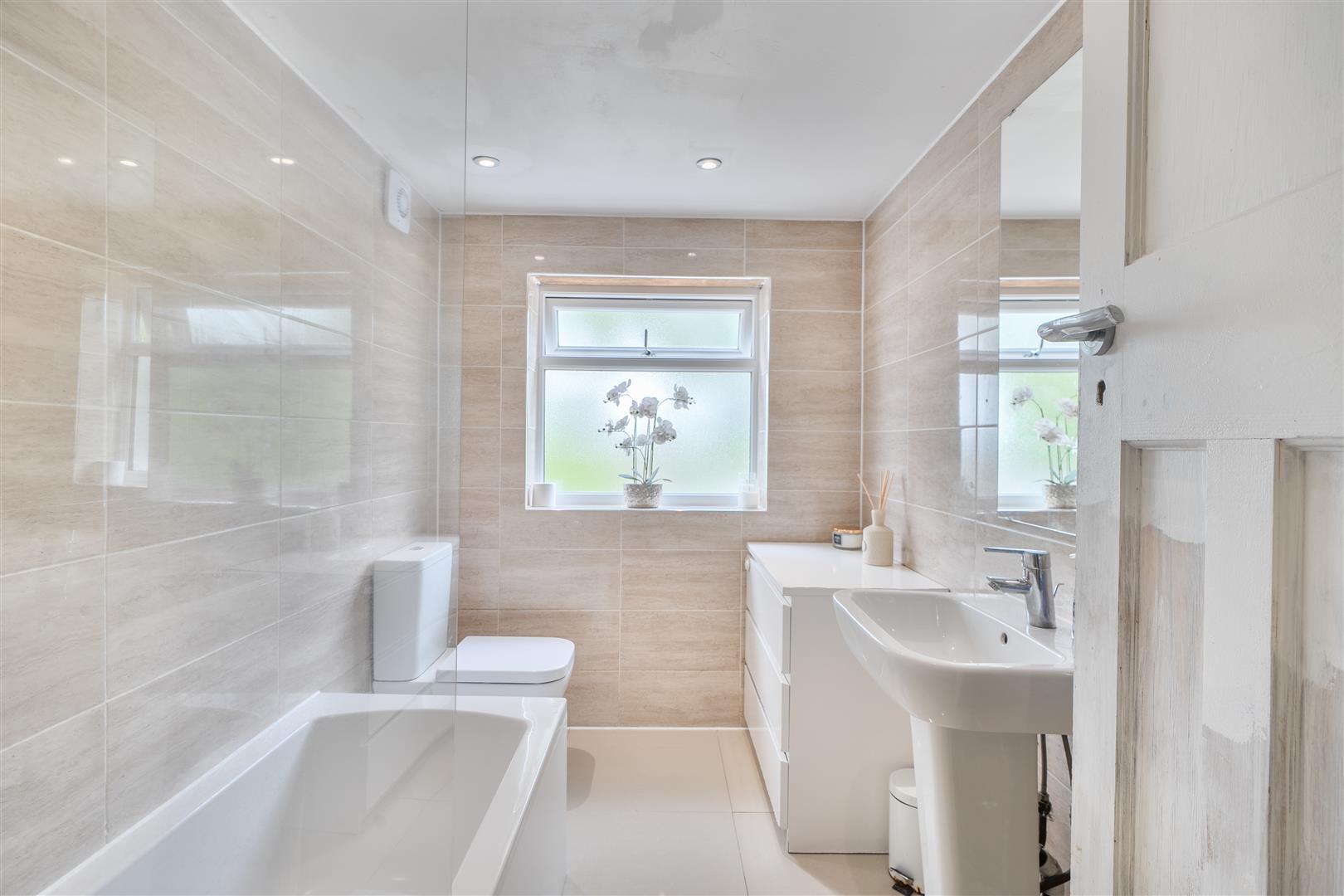 Property Image 6c51a25b-c894-4ea8-9e8a-4a93e436bad9