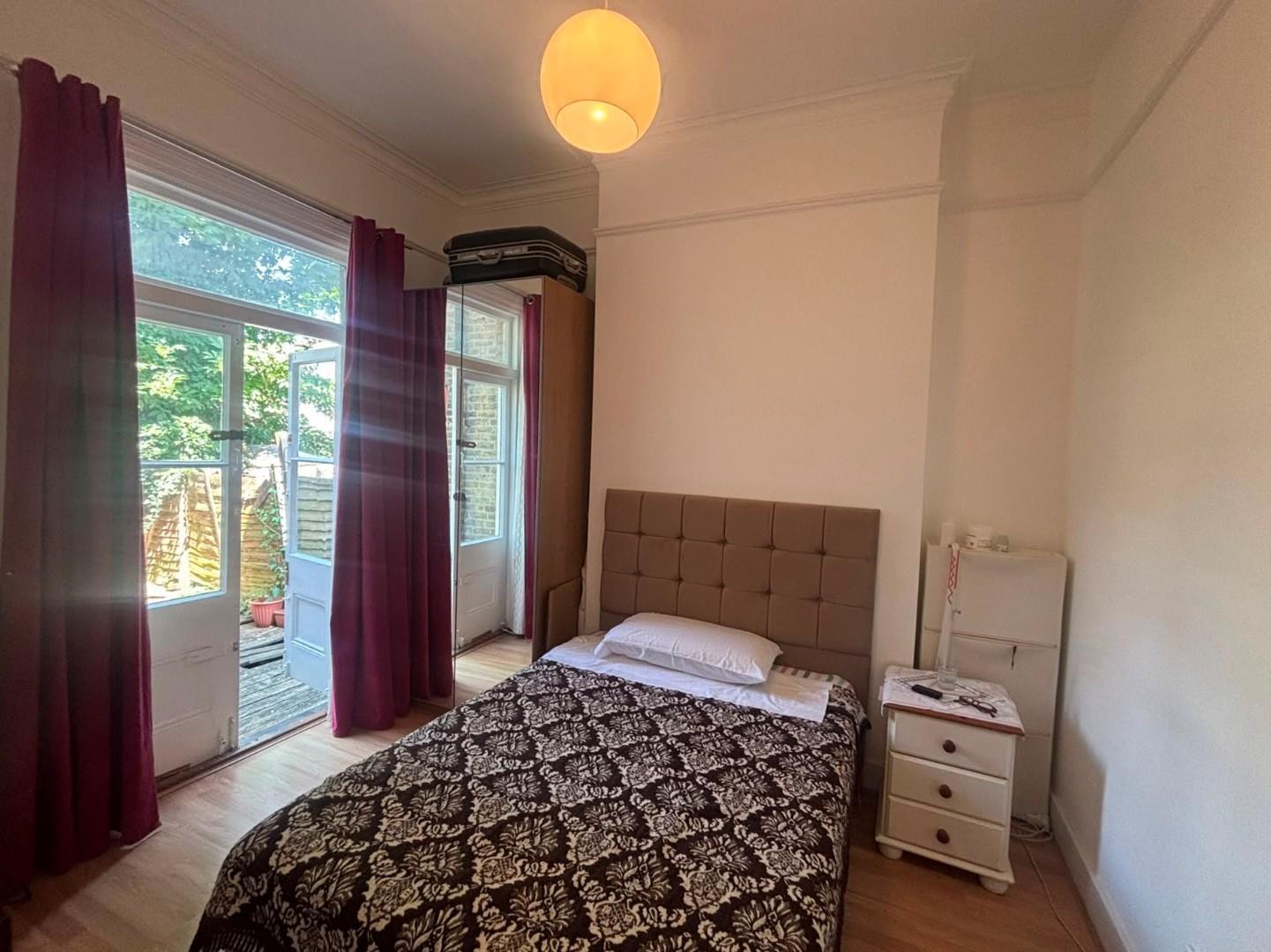 Property Image 6c652826-f75f-4f2d-844b-8c9cc5c5042f