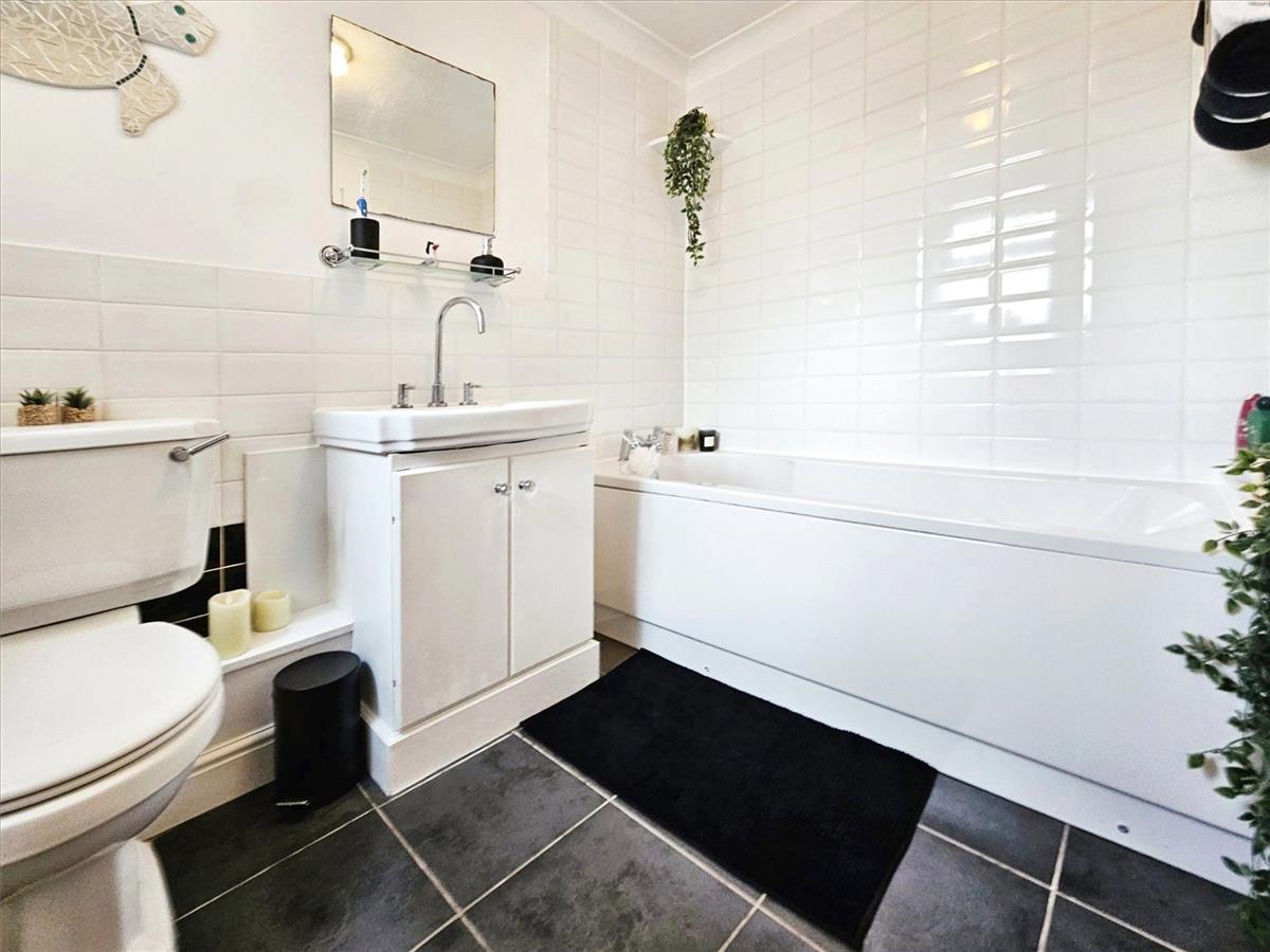Property Image 6c68614b-c0e0-43a9-a238-26582b4cf199