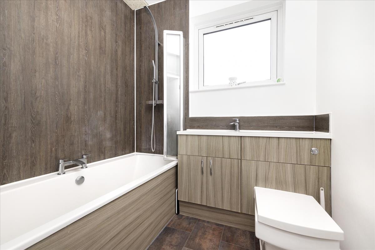 Property Image 6c6b4caa-ee27-48e3-af33-49ee4d8ee29b