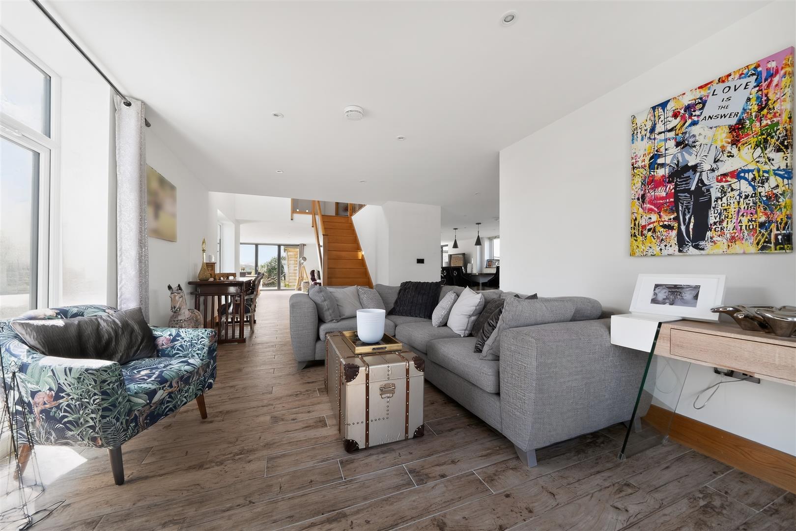 Property Image 6c7f86c8-828d-49ad-9d77-be034686cf5d