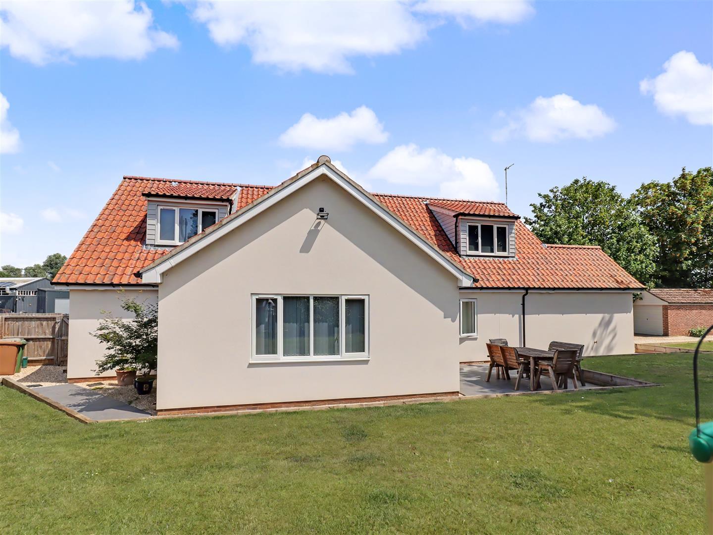 Property Image 6c853411-a3d2-457f-b04d-23d2c61042d8