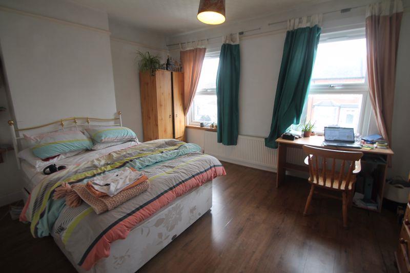 Property Image 6c892711-0035-4c6f-a60d-21fa82a5c8e8