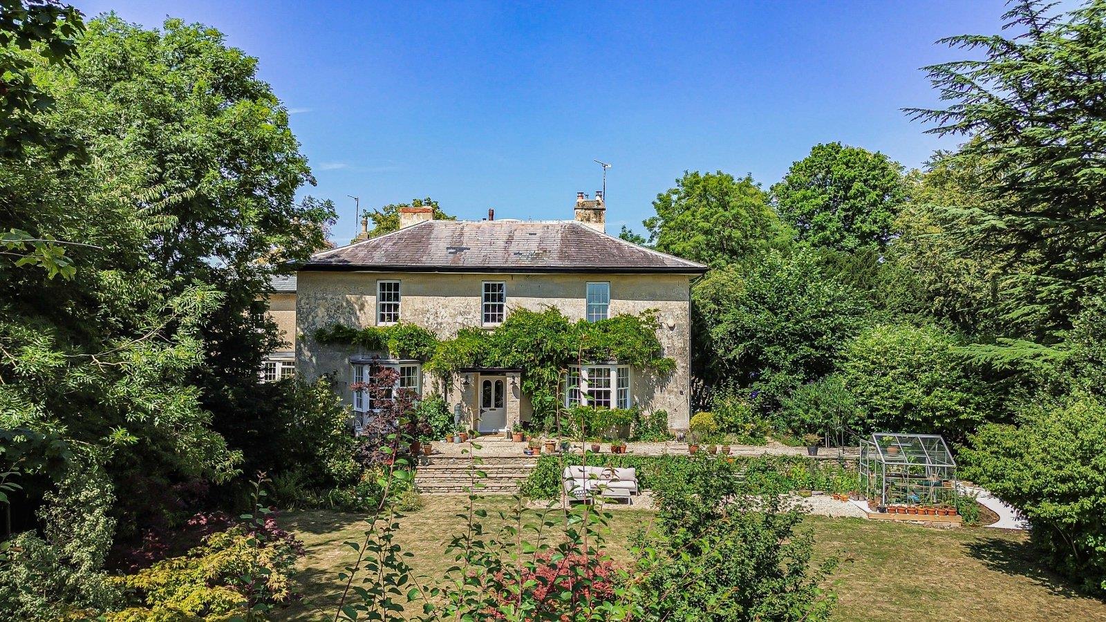 Property Image 6c8d3c97-5330-4974-9aba-6c8b66e945c3