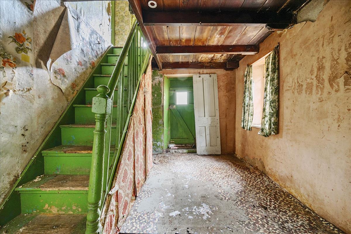 Property Image 6c8f869c-e7b4-425f-be56-9e5704c2a501