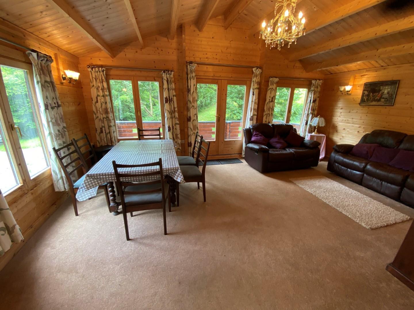 Property Image 6c9443e0-5efc-4deb-845f-c8dc69926c08