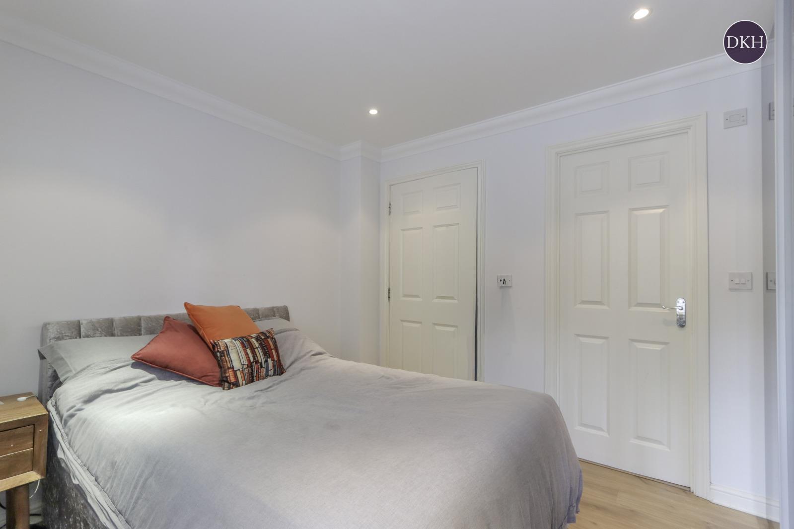 Property Image 6ccfa37a-0379-4aa5-8f8a-fb3d13174117