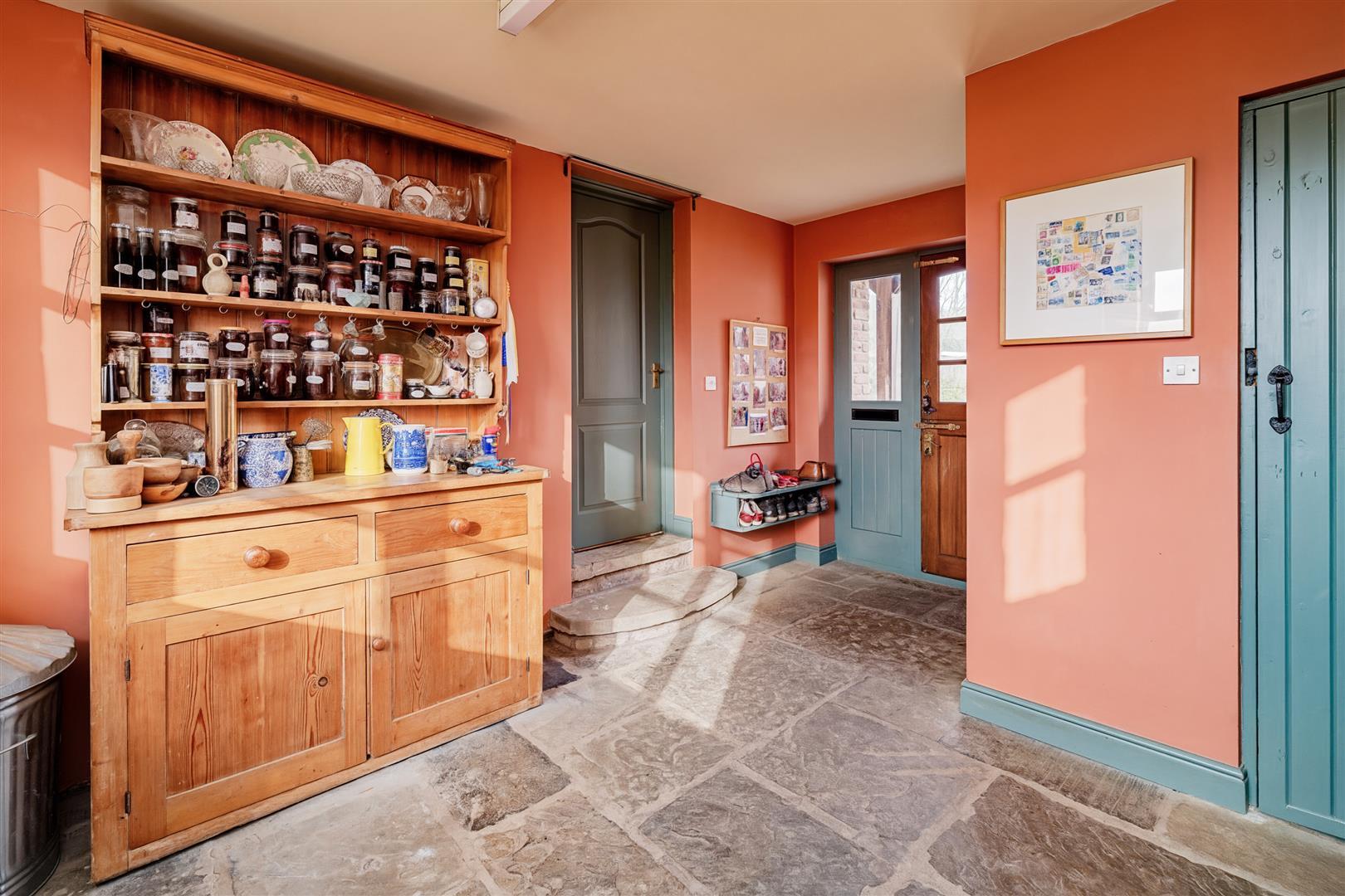 Property Image 6cd834a3-9439-4fd2-99f9-f6512c4deb72
