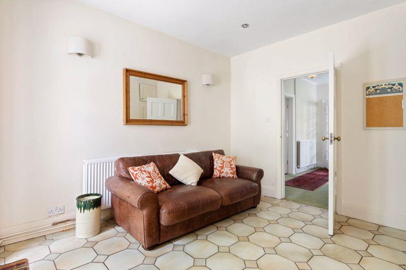 Property Image 6d04100f-7054-4dc6-a0b4-b91bf9b3bbef