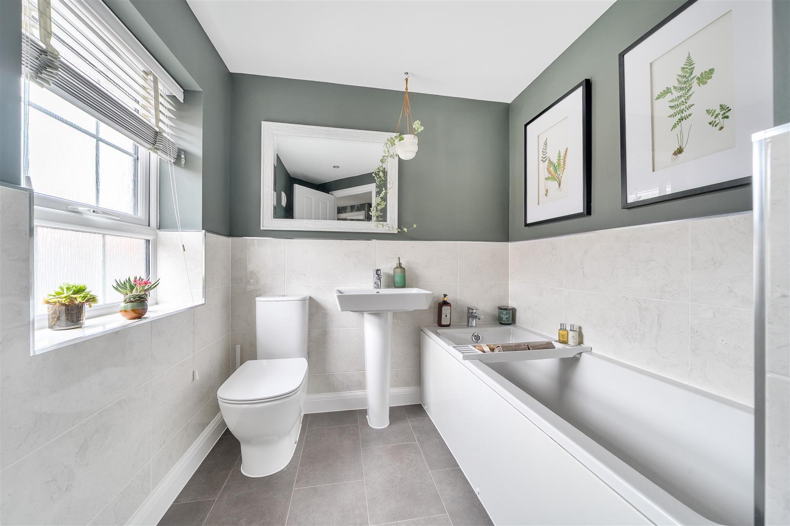 Property Image 6d049f7a-d80e-47a0-8fe2-6b916870ec44