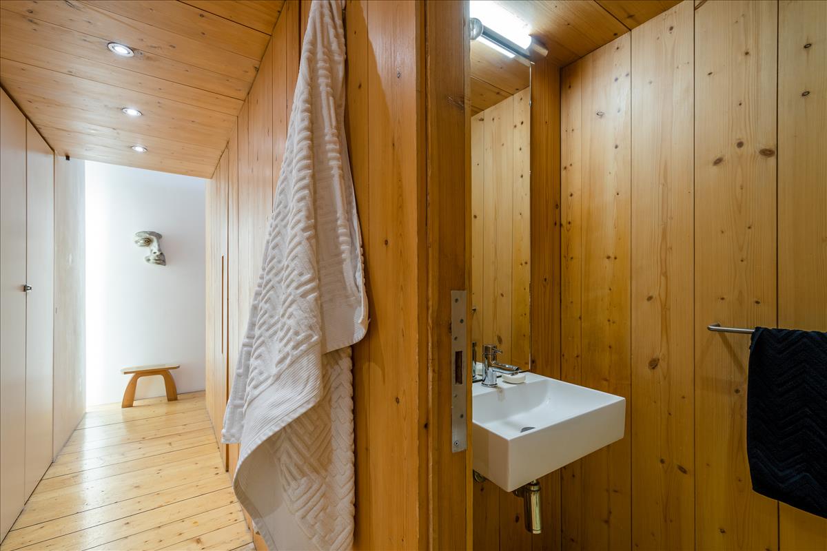  two bed, warehouse conversion