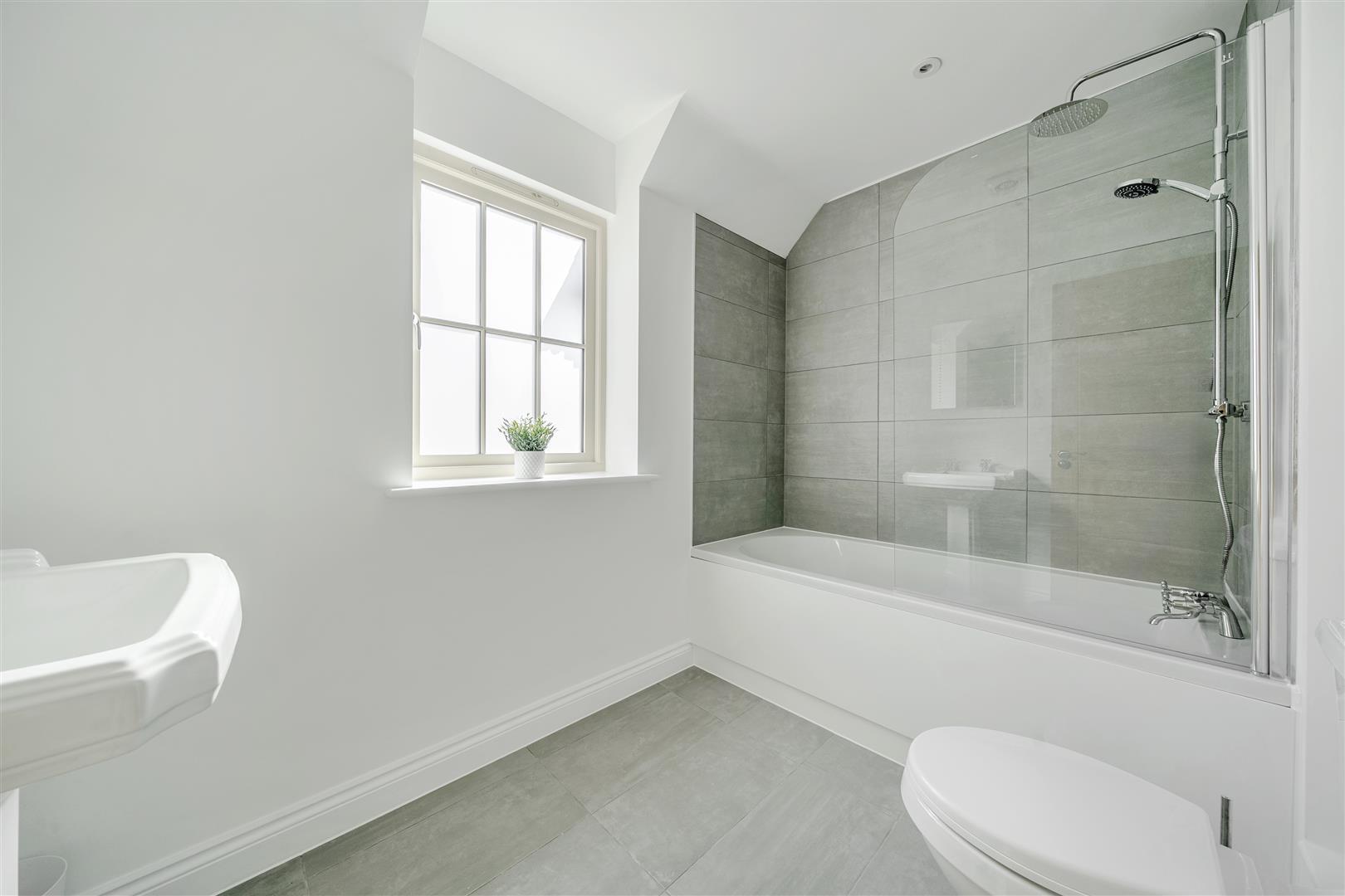 Property Image 6d136895-d78a-44d9-aea3-f7d072937e55